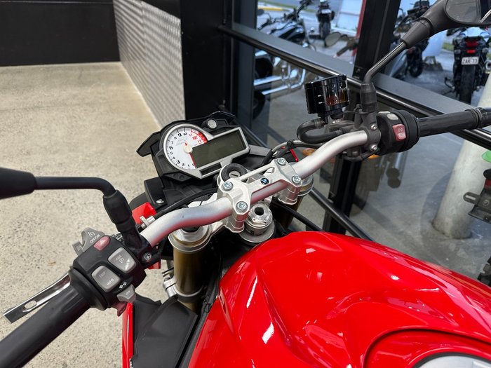2016 BMW Motorrad S 1000 R RED