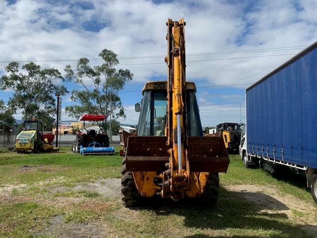 1998 JCB Jcb 4X4 Centre Mount Extendahoe Backhoe