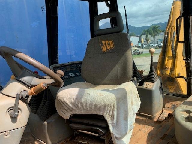 1998 JCB Jcb 4X4 Centre Mount Extendahoe Backhoe