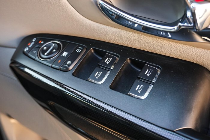 2019 Kia Carnival SLi