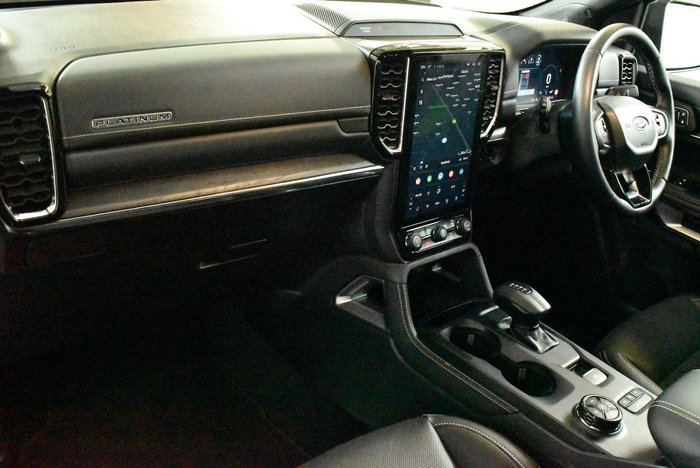 2025 Ford Everest Platinum