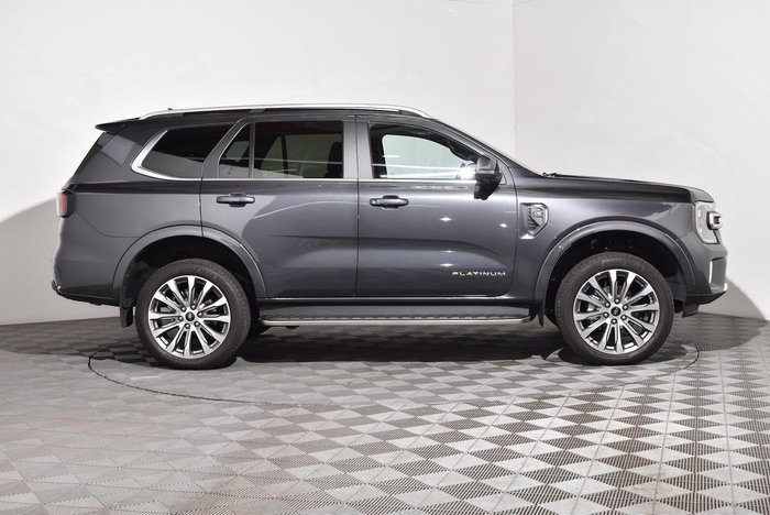 2025 Ford Everest Platinum