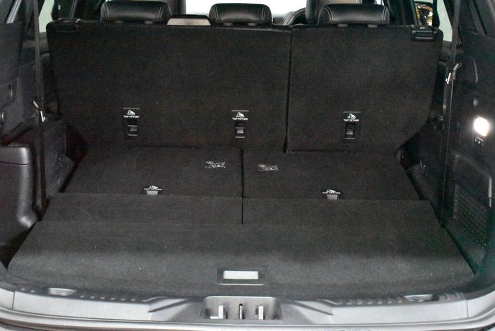 2025 Ford Everest Platinum