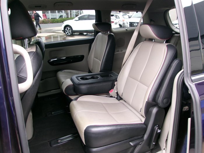 2018 Kia Carnival Platinum