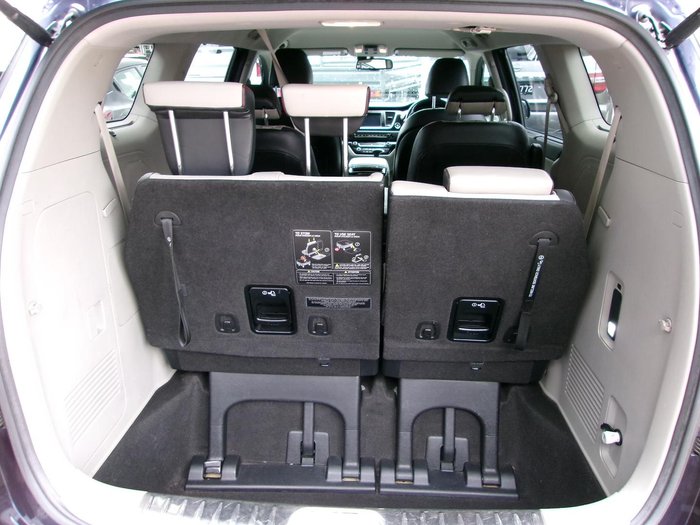 2018 Kia Carnival Platinum