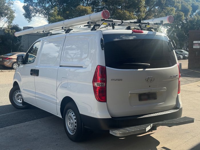 2019 Hyundai iLoad (No Badge)