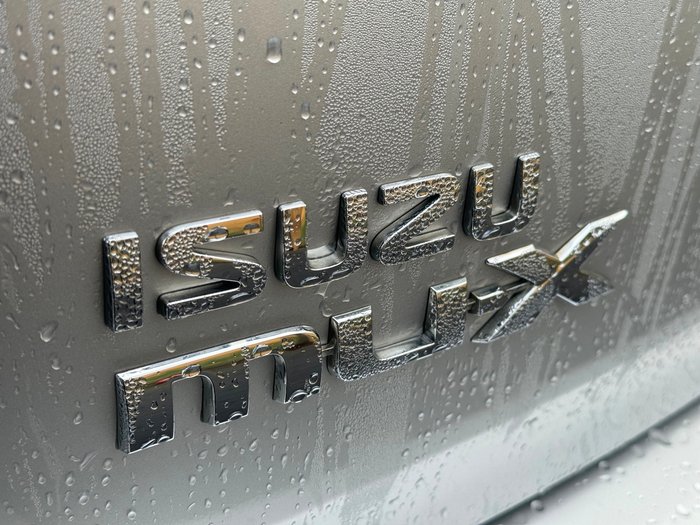 2016 Isuzu MU-X LS-T