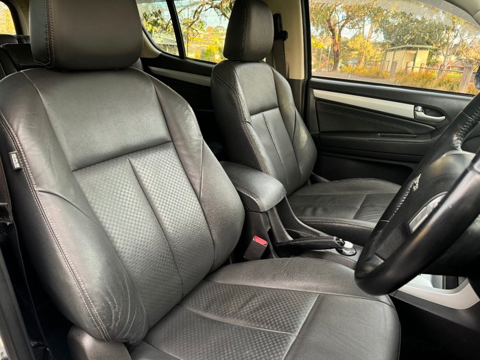 2016 Isuzu MU-X LS-T