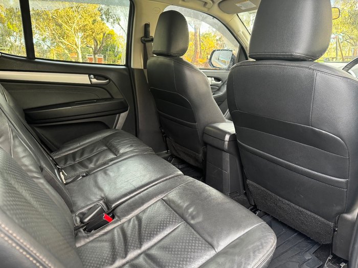 2016 Isuzu MU-X LS-T