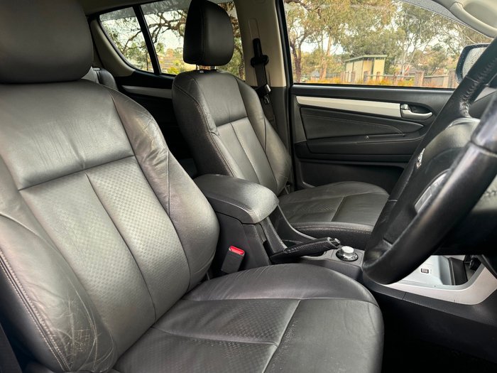 2016 Isuzu MU-X LS-T