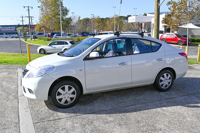 2012 Nissan Almera ST