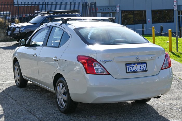 2012 Nissan Almera ST