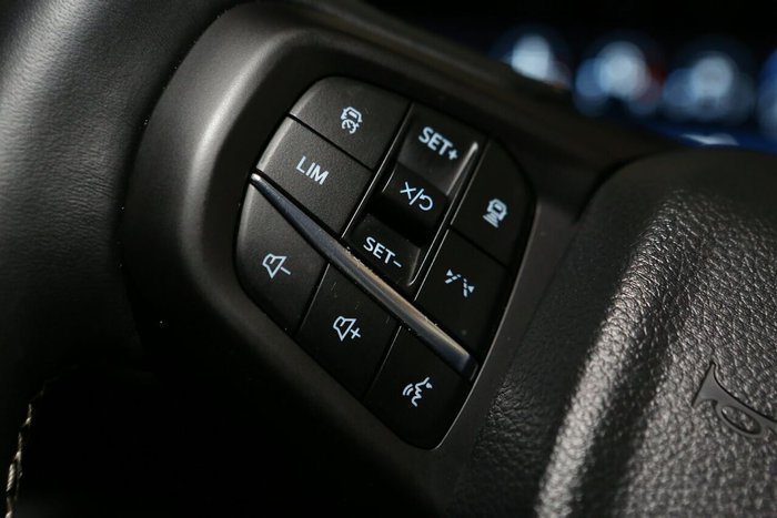 2024 Ford Everest Platinum