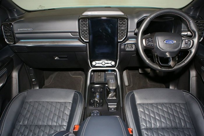 2024 Ford Everest Platinum