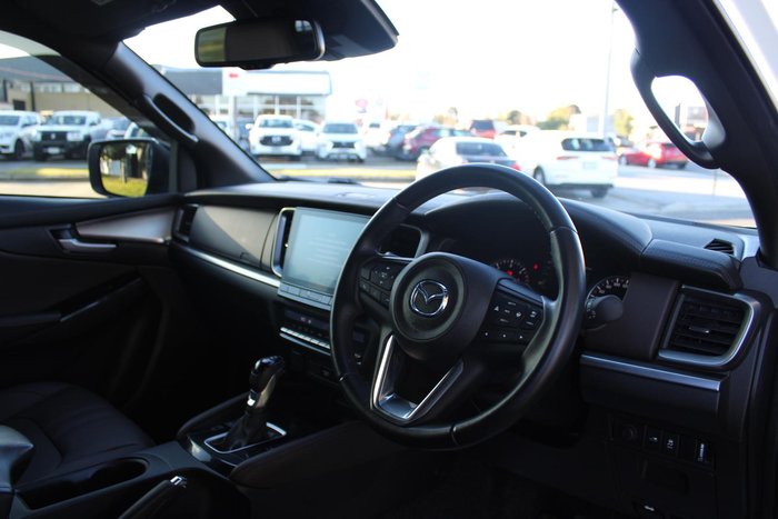 2024 Mazda BT-50 GT