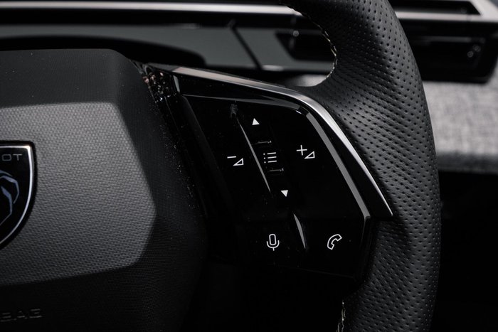 2024 Peugeot 3008 GT Premium Hybrid P64 MY25 Okenite White