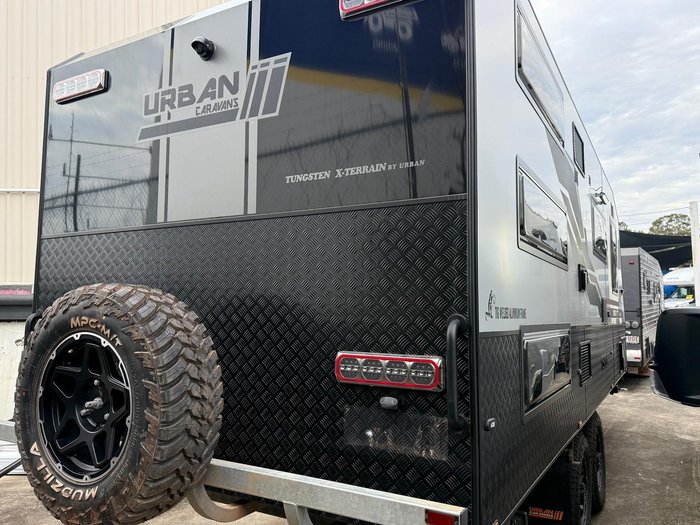 2021 Urban Caravans Xterrain 21 Family Bunk