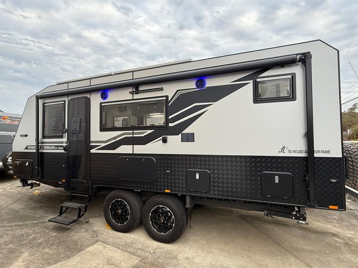 2021 Urban Caravans Xterrain 21 Family Bunk