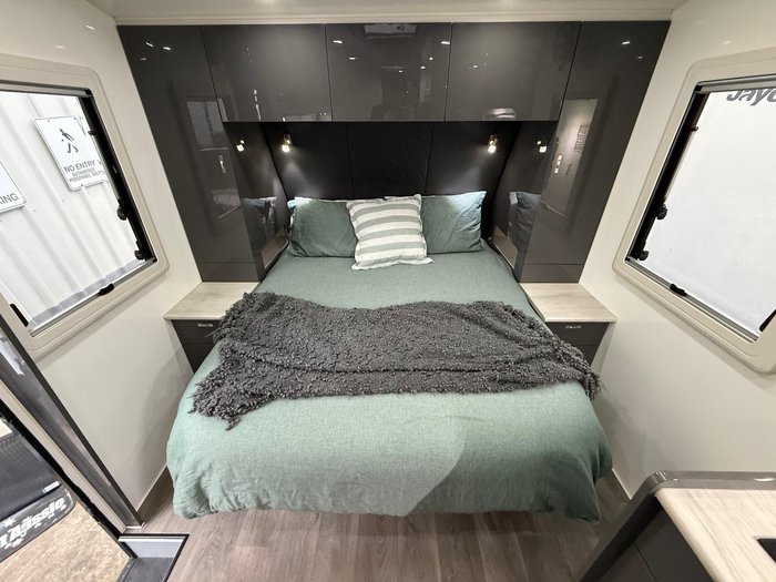 2021 Urban Caravans Xterrain 21 Family Bunk
