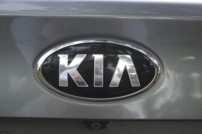 2013 Kia Cerato Si YD Glittering Metal