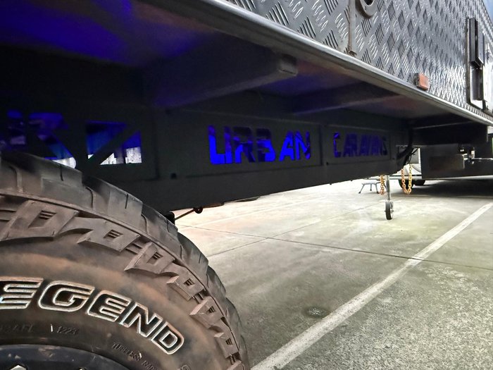 2023 Urban Caravans Xterrain 20 Club Lounge