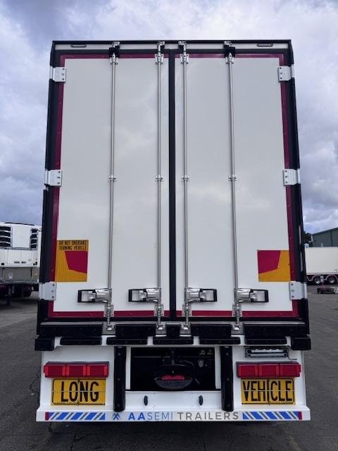 2022 Schmitz St3 34 Pallet -30 Freezer Double Stacker, R/T