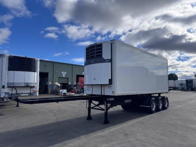 2022 Schmitz St3 34 Pallet -30 Freezer Double Stacker, R/T