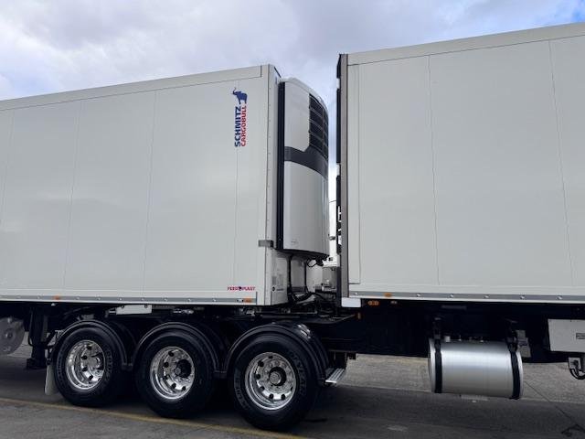 2022 Schmitz St3 34 Pallet -30 Freezer Double Stacker, R/T