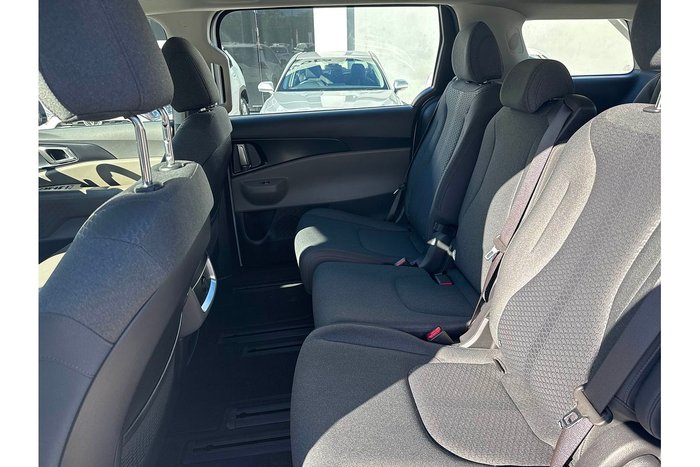 2024 Kia Carnival S