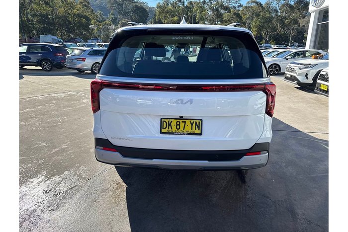2024 Kia Carnival S