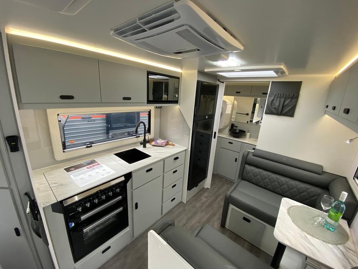 2025 JB Caravans Gator X 17'10 Front Door Full Off Road
