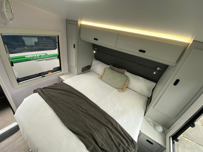 2025 JB Caravans Gator X 17'10 Front Door Full Off Road