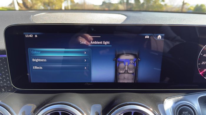 2024 Mercedes-Benz GLB-Class GLB250