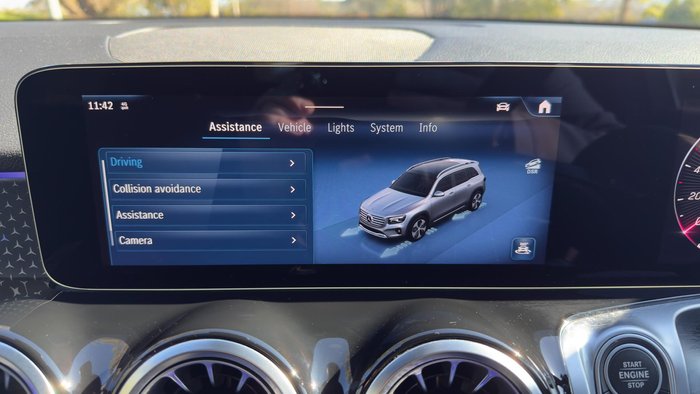 2024 Mercedes-Benz GLB-Class GLB250