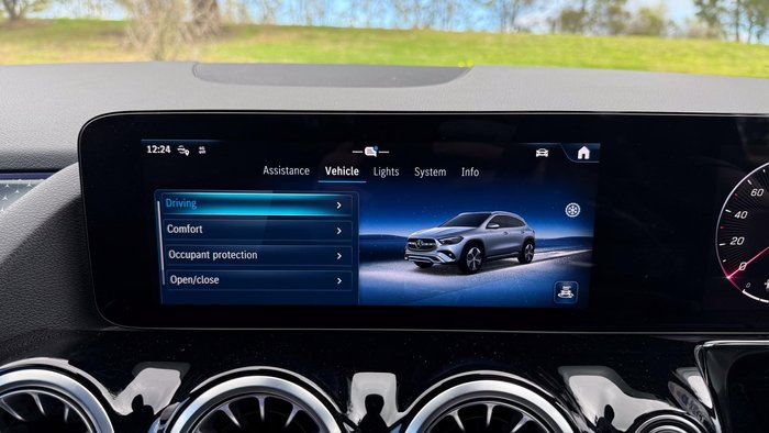 2024 Mercedes-Benz GLA-Class GLA200