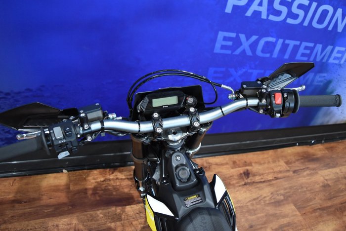 2025 Sur-ron ULTRA BEE R