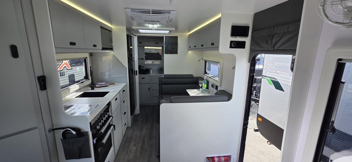 2025 JB Caravans Gator X 17'10 Front Door Full Off Road
