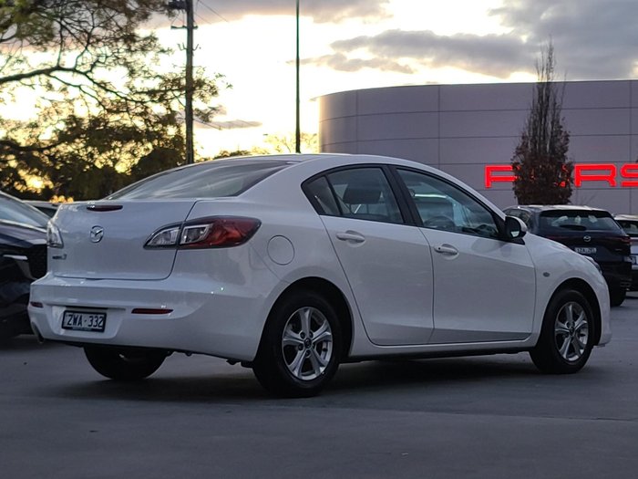 2012 Mazda 3 Neo