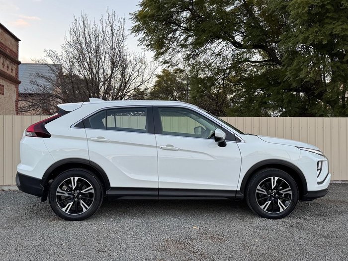 2022 Mitsubishi Eclipse Cross LS