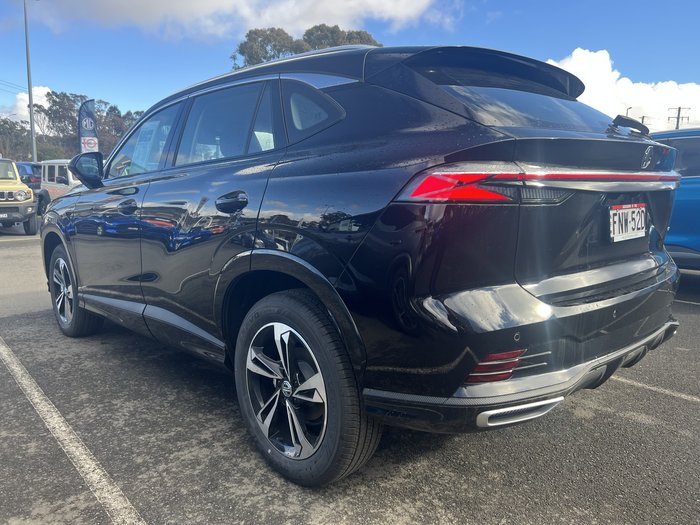 2024 MG HS