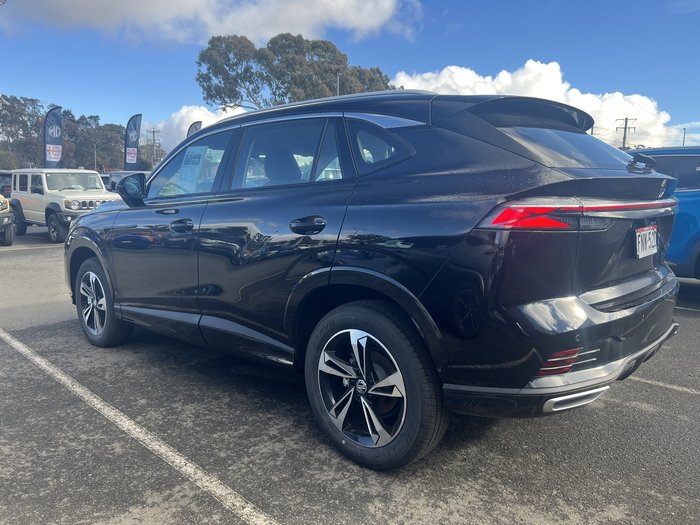 2024 MG HS