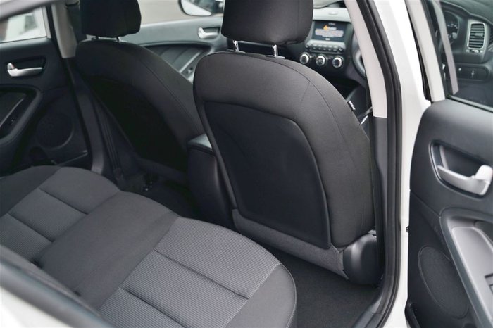 2017 KIA CERATO S