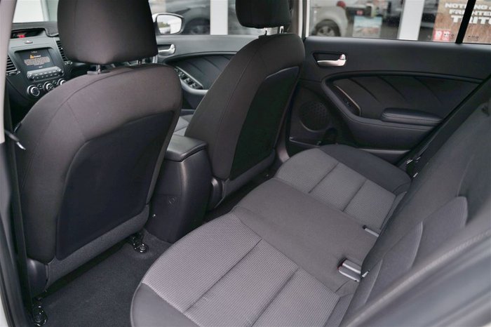 2017 KIA CERATO S