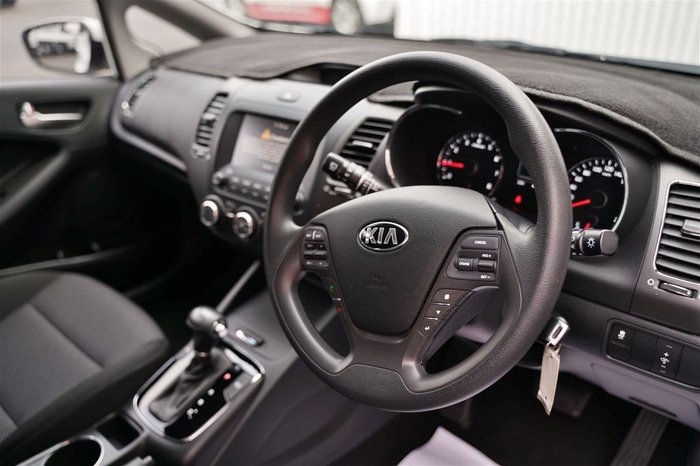 2017 KIA CERATO S