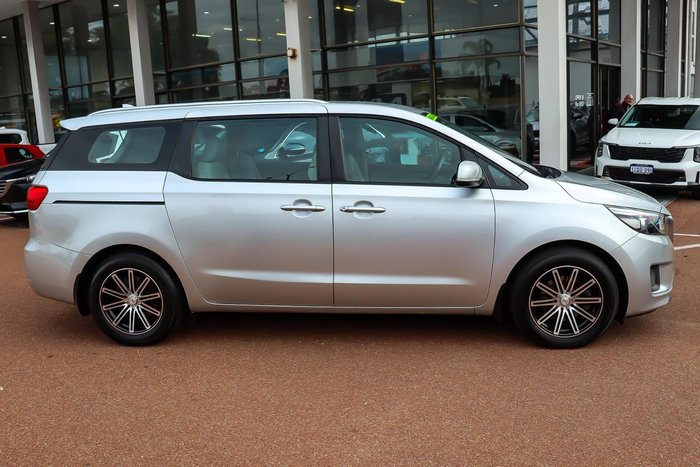 2016 Kia Carnival S