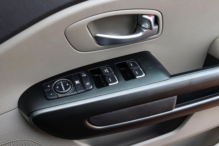 2016 Kia Carnival S