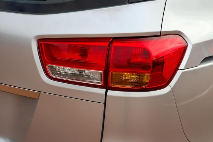 2016 Kia Carnival S