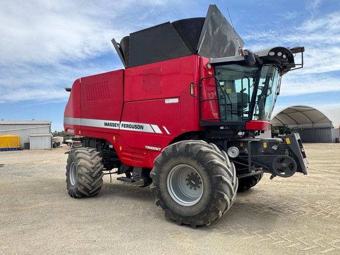 2016 Massey Ferguson 9565 Red