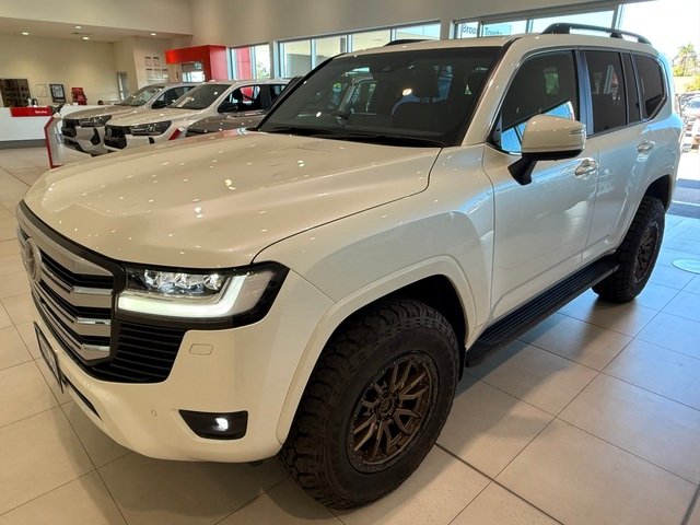 2024 Toyota LANDCRUISER LC300 3.3L V6 DSL VX 7 Seats