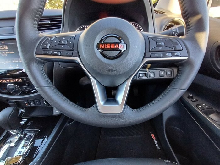 2025 Nissan Navara Pro-4X Warrior (4x4)